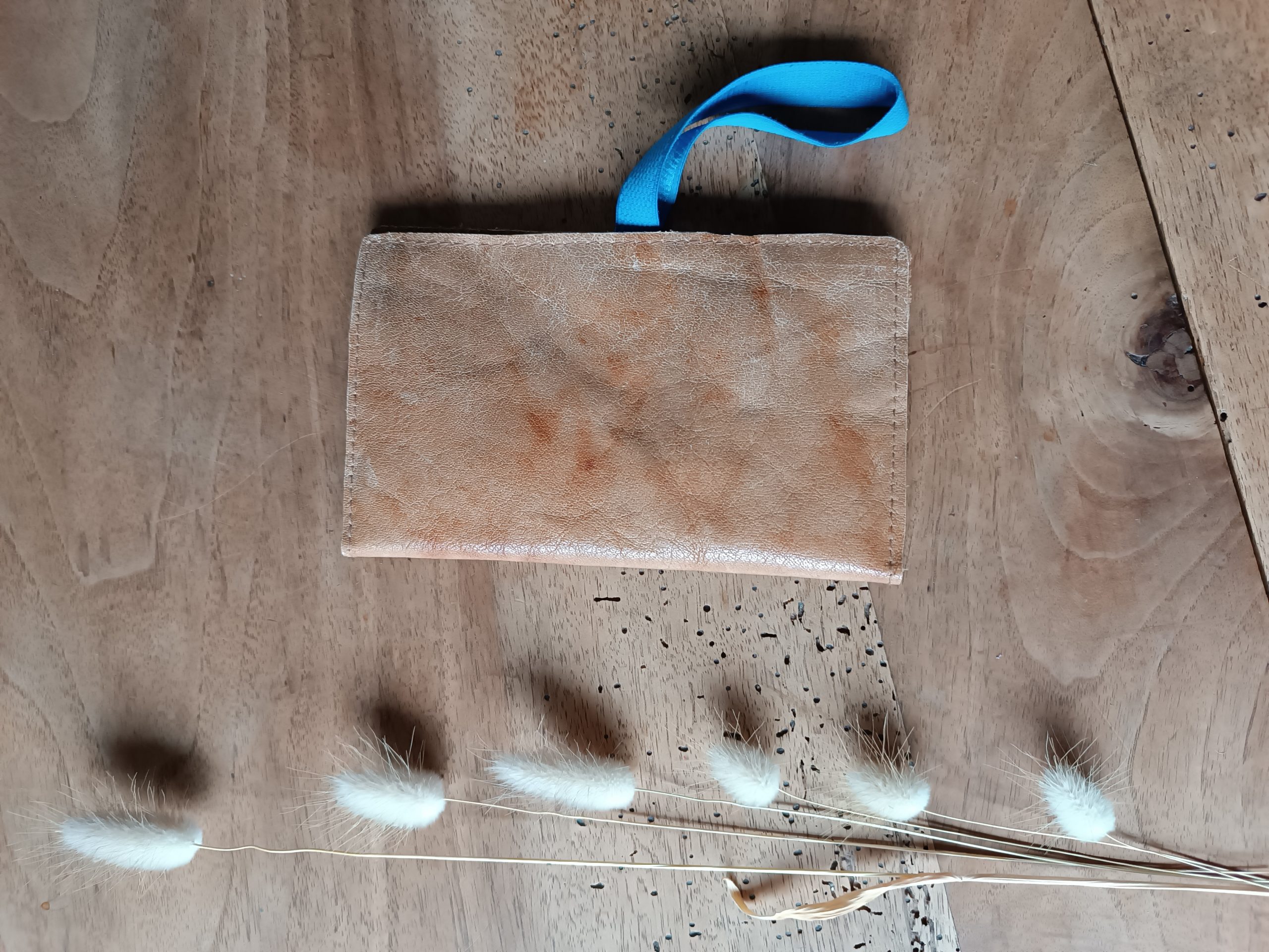 Blague à tabac en cuir marron upcyclé – Image 2