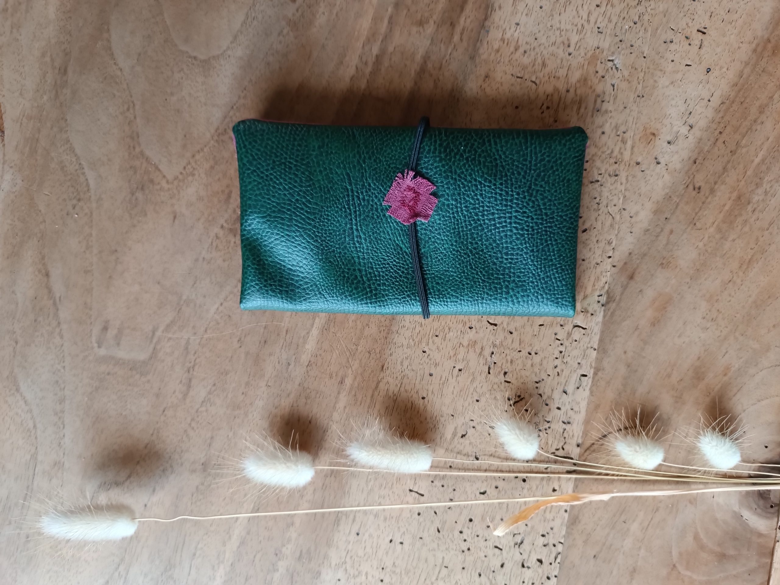 Blague à tabac en simili upcyclé – Image 2