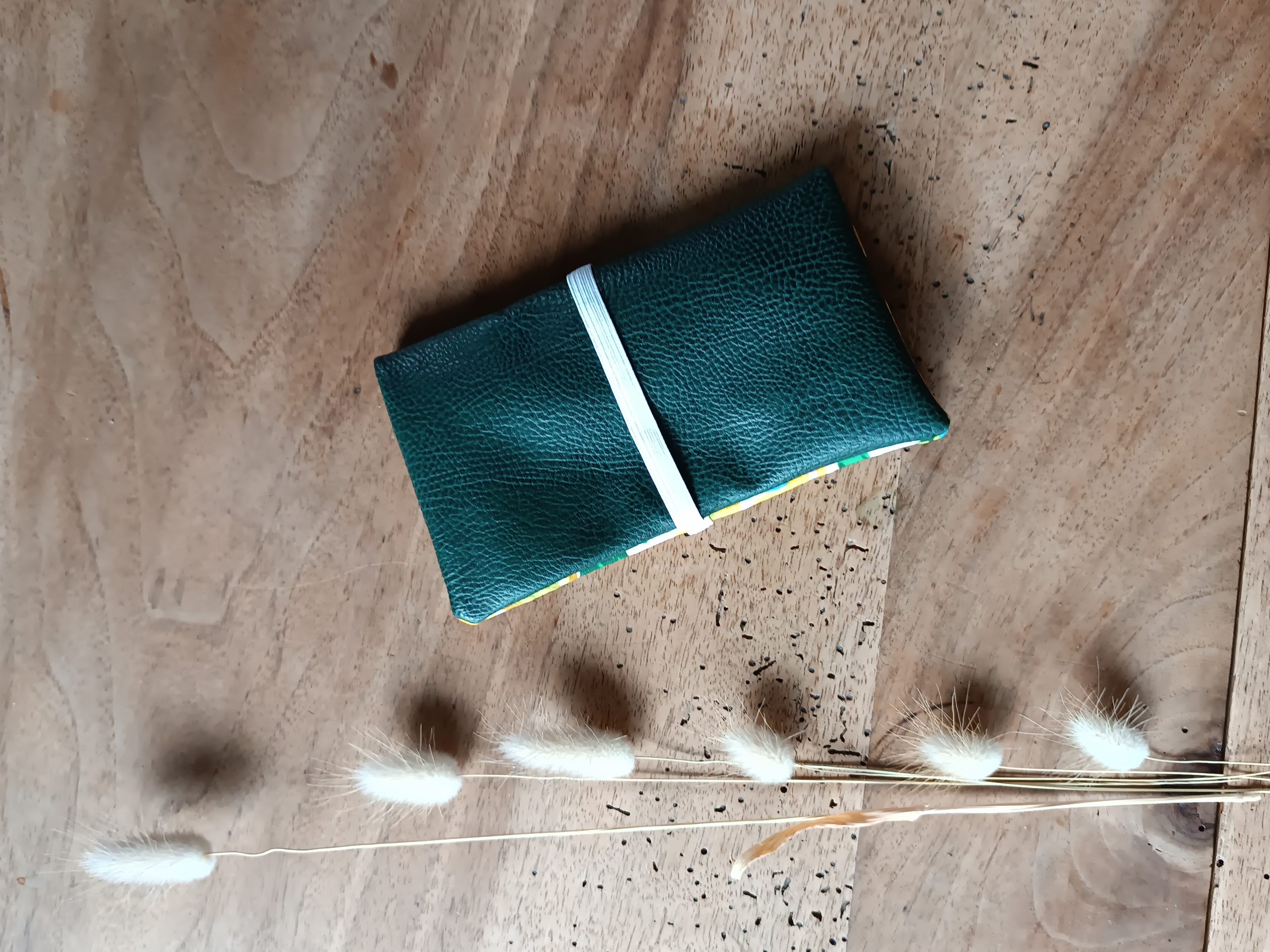 Blague à tabac en simili upcyclé – Image 2