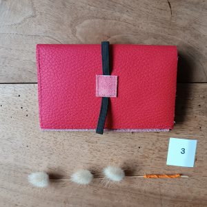 Portefeuille en cuir rouge upcyclé
