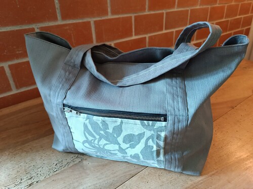 Sac cabas artisanal upcyclé
