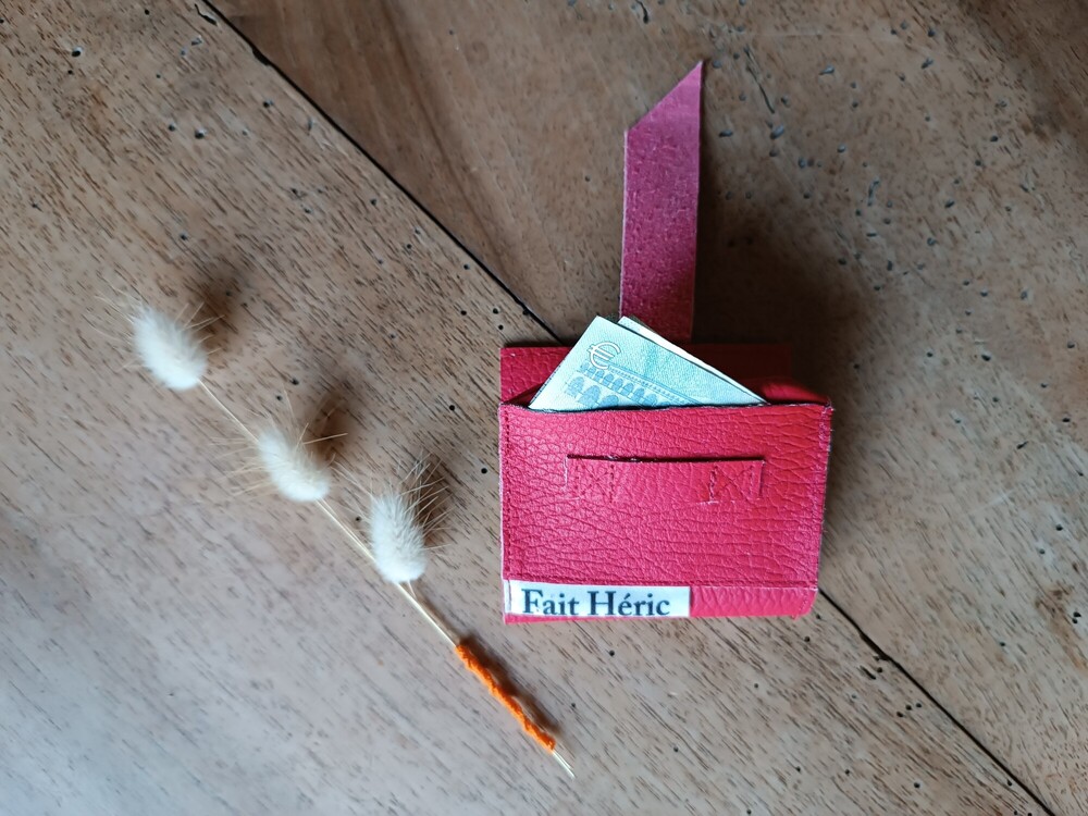 Le p'tit boursicot cuir rouge