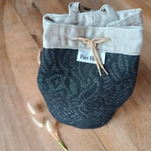 Sac seau lainage noir fil argenté