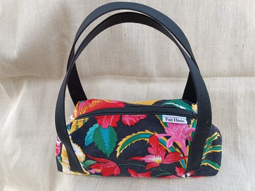 Sac lingot fleur sur fond noir upcyclé