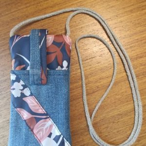 Pochette téléphone jeans upcyclé