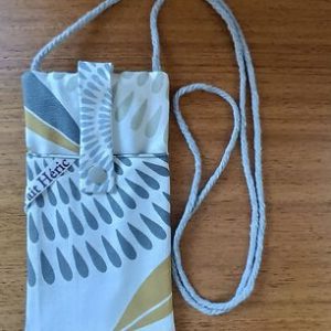 Pochette téléphone ethnique brun