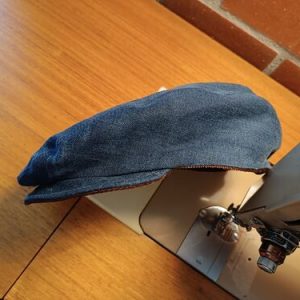 Casquette plate jeans artisanale