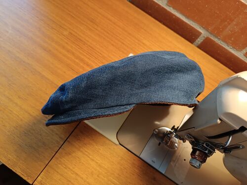 Casquette plate jeans artisanale